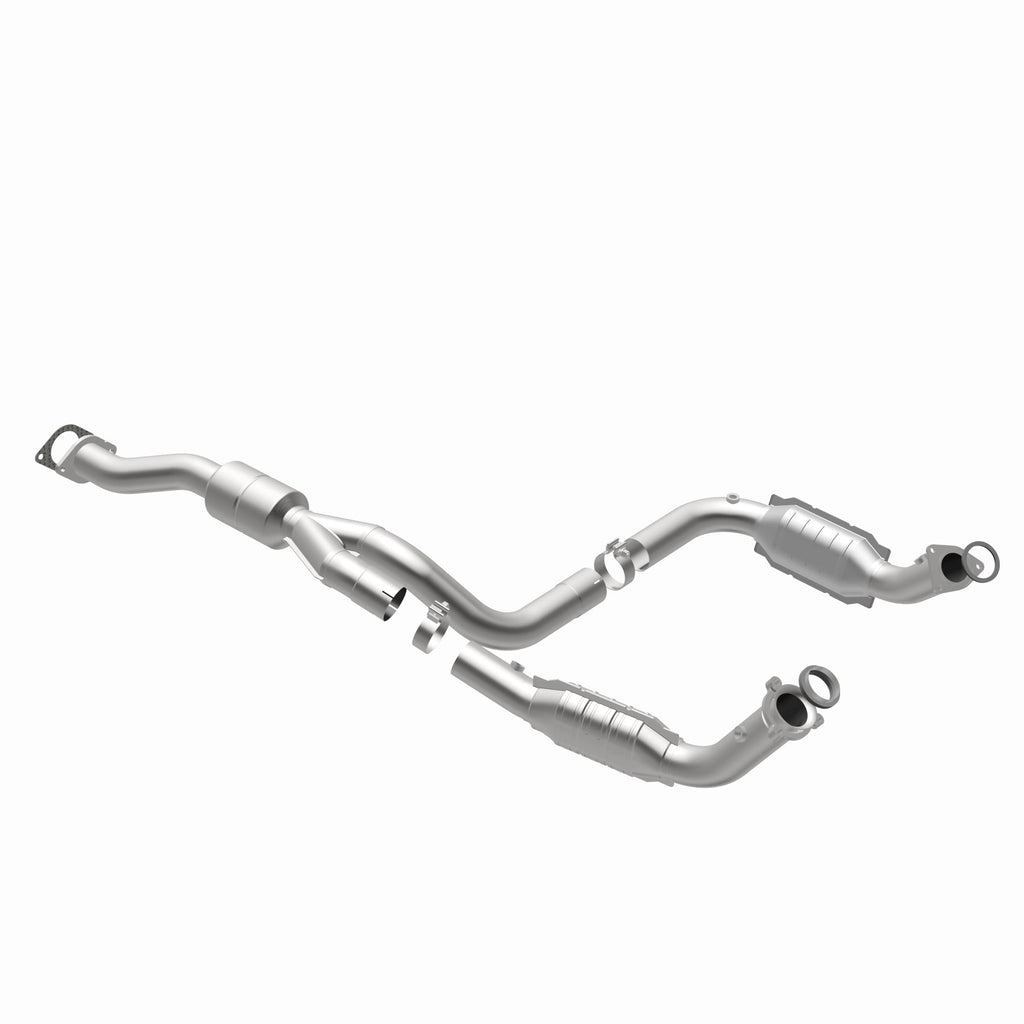 MagnaFlow Exhaust Products 52113 OEM Grade Direct-Fit Catalytic Converter for Select Chevrolet Express 2500, Chevrolet Express 3500, Chevrolet Express 4500, GMC Savana 2500, GMC Savana 3500, GMC Savana