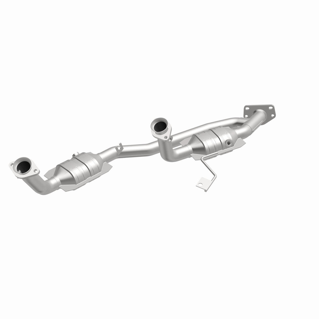 MagnaFlow Exhaust Products 23083 HM Grade Direct-Fit Catalytic Converter for Select Ford Freestar, Mercury Monterey