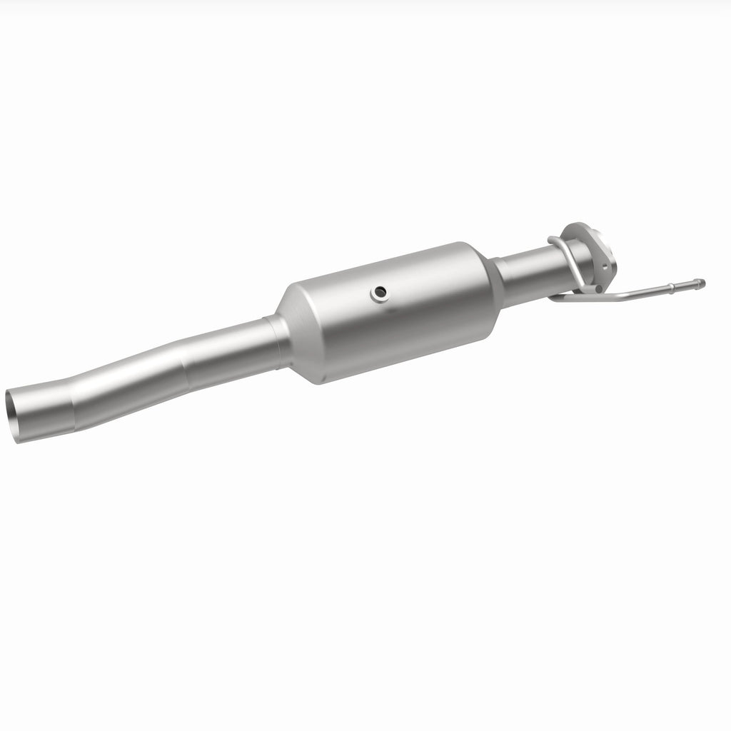 MagnaFlow Exhaust Products 280439 OEM Grade Direct-Fit Catalytic Converter for Select Ford F-450 Super Duty, Ford F-550 Super Duty
