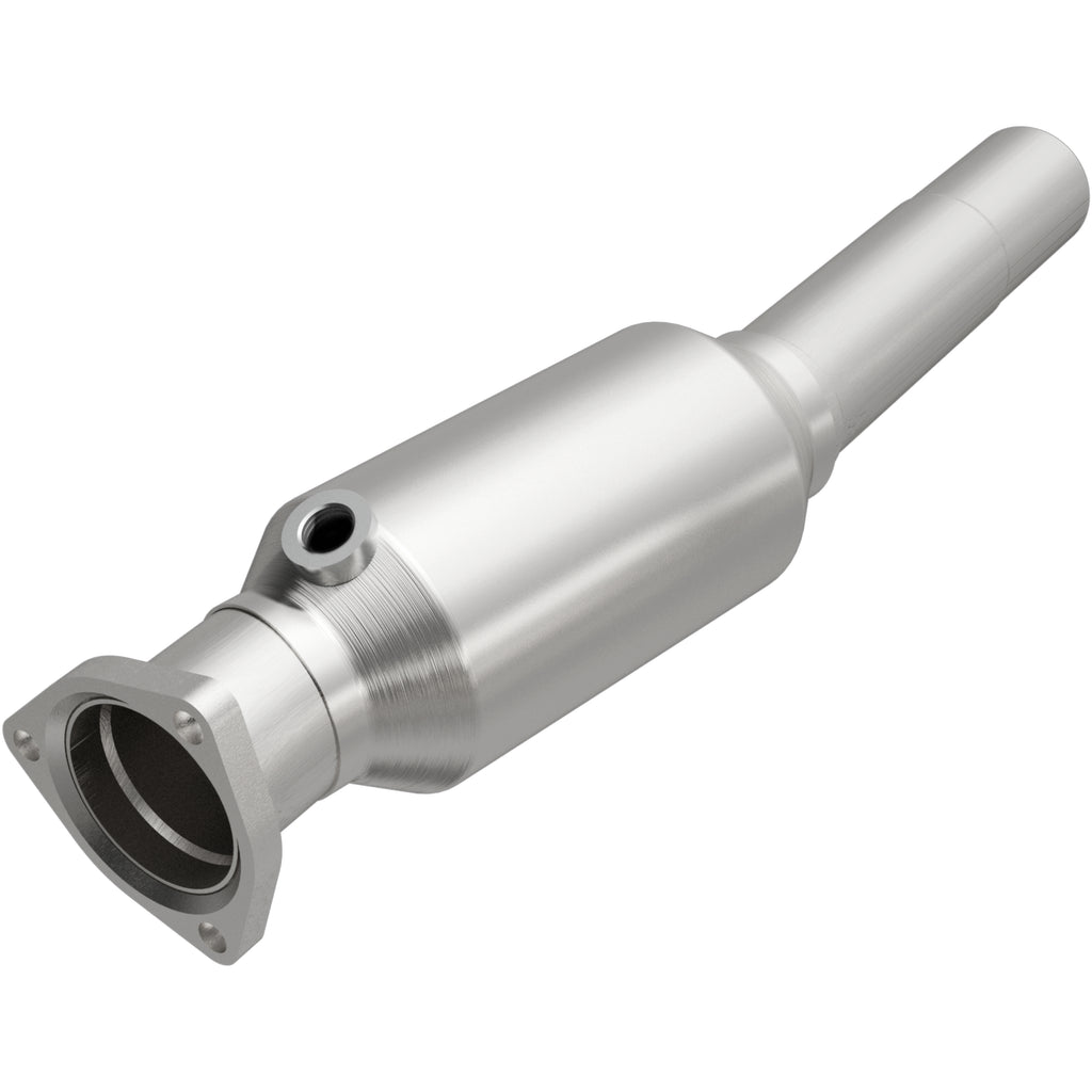 MagnaFlow Exhaust Products 22915 Standard Grade Direct-Fit Catalytic Converter for Select Volkswagen Corrado, Volkswagen Golf, Volkswagen Jetta, Volkswagen Passat