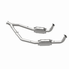 Load image into Gallery viewer, MagnaFlow Exhaust Products 93689 HM Grade Direct-Fit Catalytic Converter for Select Land Rover Discovery