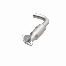 Load image into Gallery viewer, MagnaFlow Exhaust Products 5551498 California CARB Direct-Fit Catalytic Converter for Select Ford Expedition, Lincoln Navigator