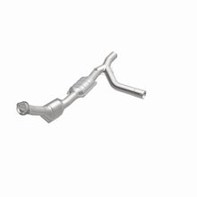Load image into Gallery viewer, MagnaFlow Exhaust Products 447180 California CARB Direct-Fit Catalytic Converter for Select Ford E-150 Econoline, Ford E-150 Econoline Club Wagon, Ford E-250 Econoline