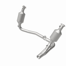 Load image into Gallery viewer, MagnaFlow Exhaust Products 4651658 California CARB Direct-Fit Catalytic Converter for Select Dodge Dakota