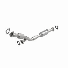 Load image into Gallery viewer, MagnaFlow Exhaust Products 51391 OEM Grade Direct-Fit Catalytic Converter for Select Saturn Vue
