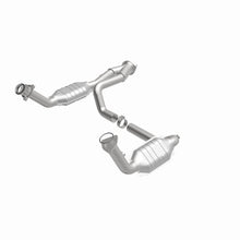 Load image into Gallery viewer, MagnaFlow Exhaust Products 51097 OEM Grade Direct-Fit Catalytic Converter for Select Cadillac Escalade, Chevrolet Avalanche 1500, Chevrolet Silverado 1500, Chevrolet Silverado Classic, Chevrolet Silverado 2500, Chevrolet Suburban 1500, Chevrolet Tahoe,