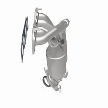 Load image into Gallery viewer, MagnaFlow Exhaust Products 23085 HM Grade Manifold Catalytic Converter for Select Toyota Highlander