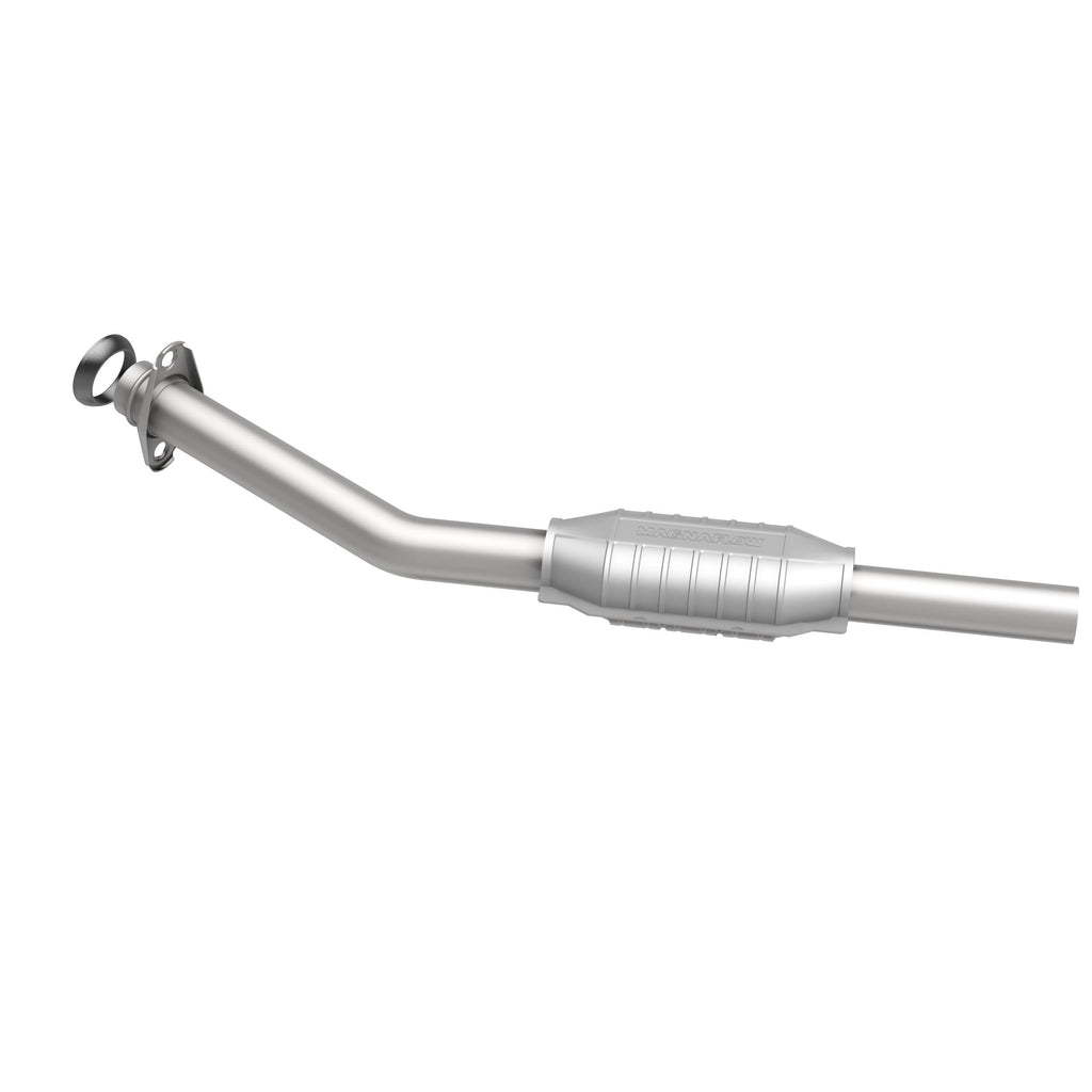 MagnaFlow Exhaust Products 23273 Standard Grade Direct-Fit Catalytic Converter for Select Chrysler Town & Country, Dodge Caravan, Dodge Grand Caravan, Plymouth Grand Voyager