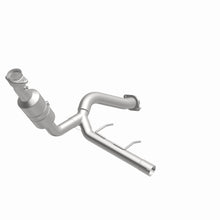 Load image into Gallery viewer, MagnaFlow Exhaust Products 52418 OEM Grade Direct-Fit Catalytic Converter for Select Ford Expedition, Ford F-150, Lincoln Navigator