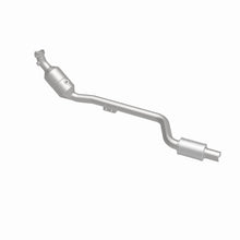 Load image into Gallery viewer, MagnaFlow Exhaust Products 5561265 California CARB Direct-Fit Catalytic Converter for Select Mercedes-Benz C230, Mercedes-Benz C280, Mercedes-Benz C350, Mercedes-Benz CLK350, Mercedes-Benz CLK550