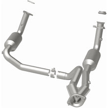 Load image into Gallery viewer, MagnaFlow Exhaust Products 4651097 California CARB Direct-Fit Catalytic Converter for Select Cadillac Escalade, Chevrolet Avalanche 1500, Chevrolet Silverado 1500, Chevrolet Suburban 1500, Chevrolet Tahoe, GMC Sierra 1500, GMC Yukon, GMC Yukon XL