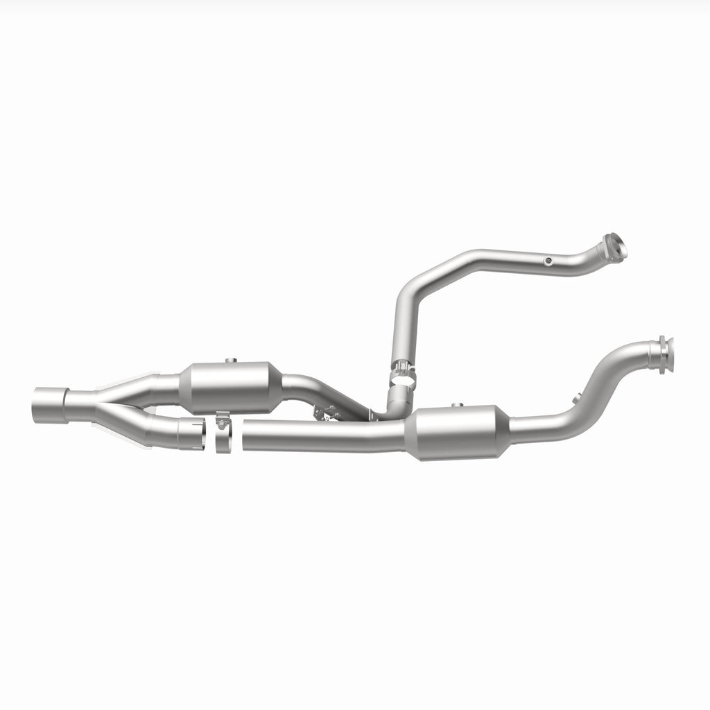 MagnaFlow Exhaust Products 21-513 OEM Grade Direct-Fit Catalytic Converter for Select Ram 2500, Ram