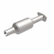 Load image into Gallery viewer, MagnaFlow Exhaust Products 3391419 California CARB Direct-Fit Catalytic Converter for Select Chevrolet LLV, Chevrolet S10, Chevrolet S10 Blazer, GMC S15, GMC S15 Jimmy, GMC Sonoma