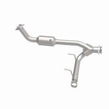Load image into Gallery viewer, MagnaFlow Exhaust Products 4451165 California CARB Direct-Fit Catalytic Converter for Select Lincoln Navigator