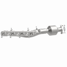 Load image into Gallery viewer, MagnaFlow Exhaust Products 290035 OEM Grade Manifold Catalytic Converter for Select INFINITI QX80, Nissan Armada, Nissan NV2500, Nissan NV3500, Nissan TITAN, Nissan TITAN XD