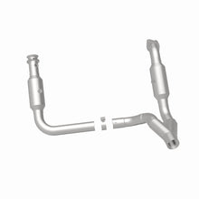Load image into Gallery viewer, MagnaFlow Exhaust Products 5451664 California CARB Direct-Fit Catalytic Converter for Select Dodge Ram
