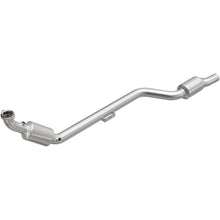 Load image into Gallery viewer, MagnaFlow Exhaust Products 5411806 California CARB Direct-Fit Catalytic Converter for Select Mercedes-Benz CLK320