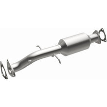 Load image into Gallery viewer, MagnaFlow Exhaust Products 4451455 California CARB Direct-Fit Catalytic Converter for Select Chevrolet Blazer, GMC Jimmy, Oldsmobile Bravada