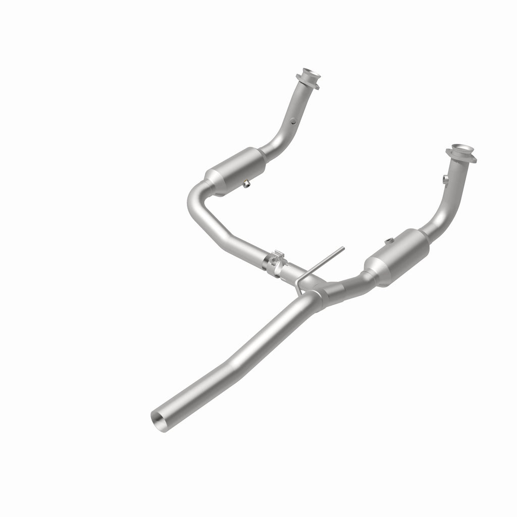 MagnaFlow Exhaust Products 52148 OEM Grade Direct-Fit Catalytic Converter for Select Dodge Nitro, Jeep Liberty