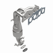 Load image into Gallery viewer, MagnaFlow Exhaust Products 51859 OEM Grade Manifold Catalytic Converter for Select Toyota Highlander