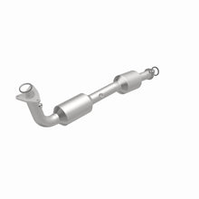 Load image into Gallery viewer, MagnaFlow Exhaust Products 5481626 California CARB Direct-Fit Catalytic Converter for Select Toyota Tundra