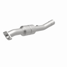 Load image into Gallery viewer, MagnaFlow Exhaust Products 93479 HM Grade Direct-Fit Catalytic Converter for Select Chevrolet Silverado HD, Chevrolet Suburban 2500, GMC Sierra HD, GMC Yukon XL