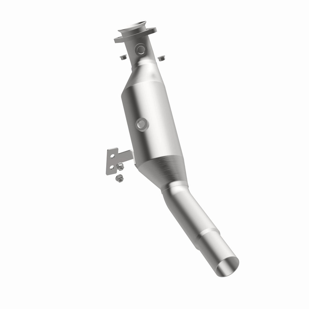MagnaFlow Exhaust Products 52997 OEM Grade Direct-Fit Catalytic Converter for Select Mercedes-Benz E400