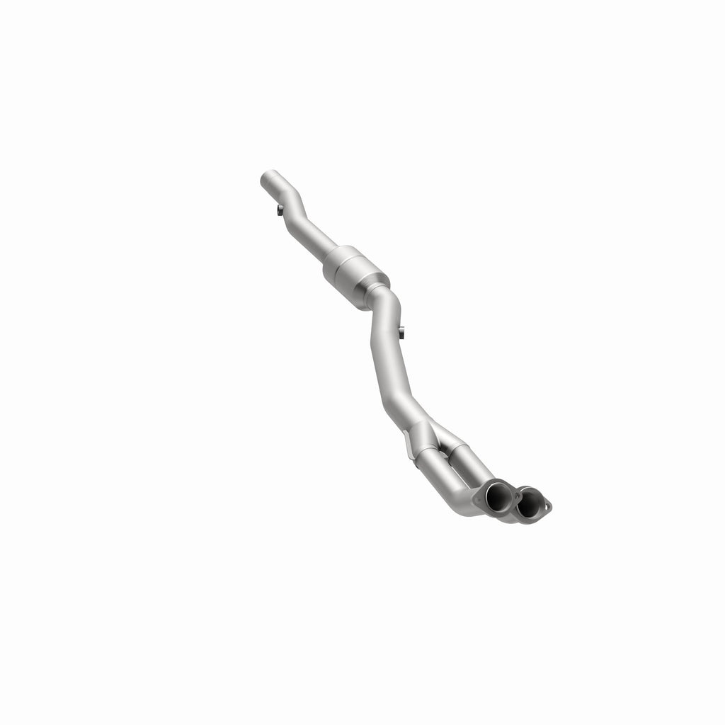 MagnaFlow Exhaust Products 4481687 California CARB Direct-Fit Catalytic Converter for Select BMW 840Ci