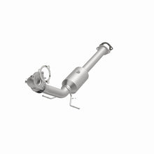 Load image into Gallery viewer, MagnaFlow Exhaust Products 5551738 California CARB Direct-Fit Catalytic Converter for Select Volvo XC70, Volvo XC90