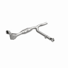 Load image into Gallery viewer, MagnaFlow Exhaust Products 447138 California CARB Direct-Fit Catalytic Converter for Select Ford F-150
