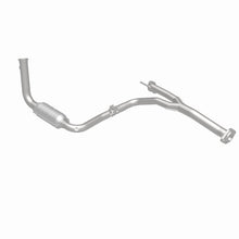 Load image into Gallery viewer, MagnaFlow Exhaust Products 49582 OEM Grade Direct-Fit Catalytic Converter for Select Jeep Liberty