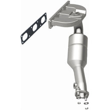 Load image into Gallery viewer, MagnaFlow Exhaust Products 49773 OEM Grade Manifold Catalytic Converter for Select BMW 525i, BMW 530i, BMW X5