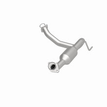 Load image into Gallery viewer, MagnaFlow Exhaust Products 51231 OEM Grade Direct-Fit Catalytic Converter for Select Toyota 4Runner, Toyota FJ Cruiser