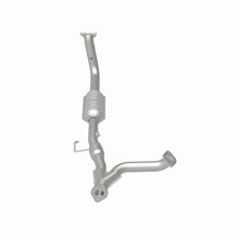 Load image into Gallery viewer, MagnaFlow Exhaust Products 23638 HM Grade Direct-Fit Catalytic Converter for Select Honda Passport, Isuzu Rodeo