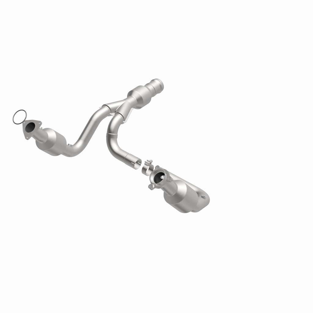MagnaFlow Exhaust Products 52617 OEM Grade Direct-Fit Catalytic Converter for Select Cadillac Escalade, Cadillac Escalade ESV, Chevrolet Silverado 1500, Chevrolet Suburban, Chevrolet Tahoe, GMC Sierra 1500, GMC Yukon, GMC Yukon XL