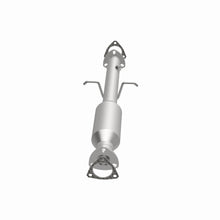 Load image into Gallery viewer, MagnaFlow Exhaust Products 23462 HM Grade Direct-Fit Catalytic Converter for Select Chevrolet S10, GMC Sonoma, Isuzu Hombre