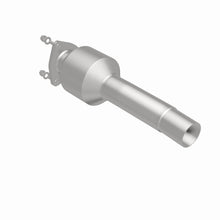 Load image into Gallery viewer, MagnaFlow Exhaust Products 21-538 OEM Grade Direct-Fit Catalytic Converter for Select Land Rover LR2, Land Rover Range Rover Evoque