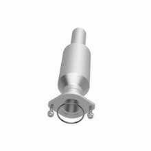 Load image into Gallery viewer, MagnaFlow Exhaust Products 5671981 California CARB Direct-Fit Catalytic Converter for Select Ford Fusion, Mercury Milan