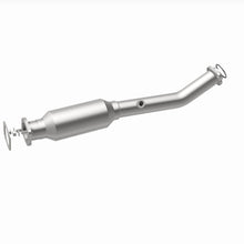 Load image into Gallery viewer, MagnaFlow Exhaust Products 5592218 California CARB Direct-Fit Catalytic Converter for Select INFINITI QX56, Nissan Armada, Nissan TITAN