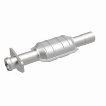 Load image into Gallery viewer, MagnaFlow Exhaust Products 93485 Standard Grade Direct-Fit Catalytic Converter for Select Chevrolet S10 Blazer, GMC Jimmy, Oldsmobile Bravada