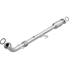 Load image into Gallery viewer, MagnaFlow Exhaust Products 5671998 California CARB Direct-Fit Catalytic Converter for Select Toyota Camry
