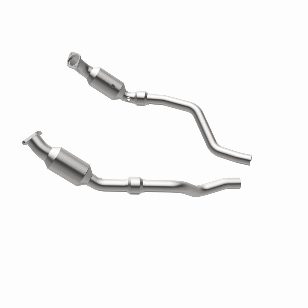 MagnaFlow Exhaust Products 16421 OEM Grade Direct-Fit Catalytic Converter for Select Chrysler 300, Dodge Challenger, Dodge Charger, Dodge Magnum