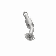 Load image into Gallery viewer, MagnaFlow Exhaust Products 5571544 California CARB Direct-Fit Catalytic Converter for Select Toyota RAV4