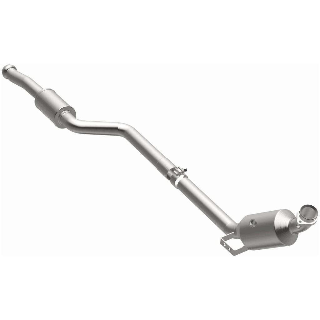MagnaFlow Exhaust Products 21-497 OEM Grade Direct-Fit Catalytic Converter for Select Mercedes-Benz C300