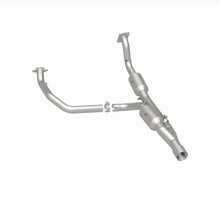 Load image into Gallery viewer, MagnaFlow Exhaust Products 21-513 OEM Grade Direct-Fit Catalytic Converter for Select Ram 2500, Ram