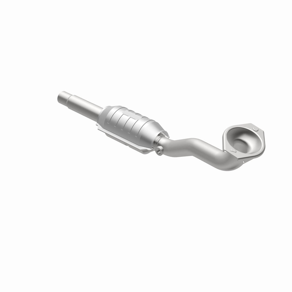 MagnaFlow Exhaust Products 22923 Standard Grade Direct-Fit Catalytic Converter for Select Volkswagen Golf, Volkswagen Jetta