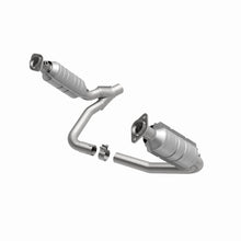 Load image into Gallery viewer, MagnaFlow Exhaust Products 24397 HM Grade Direct-Fit Catalytic Converter for Select Dodge Dakota, Mitsubishi Raider
