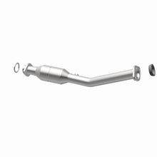 Load image into Gallery viewer, MagnaFlow Exhaust Products 52437 OEM Grade Direct-Fit Catalytic Converter for Select Nissan Juke, Nissan Sentra