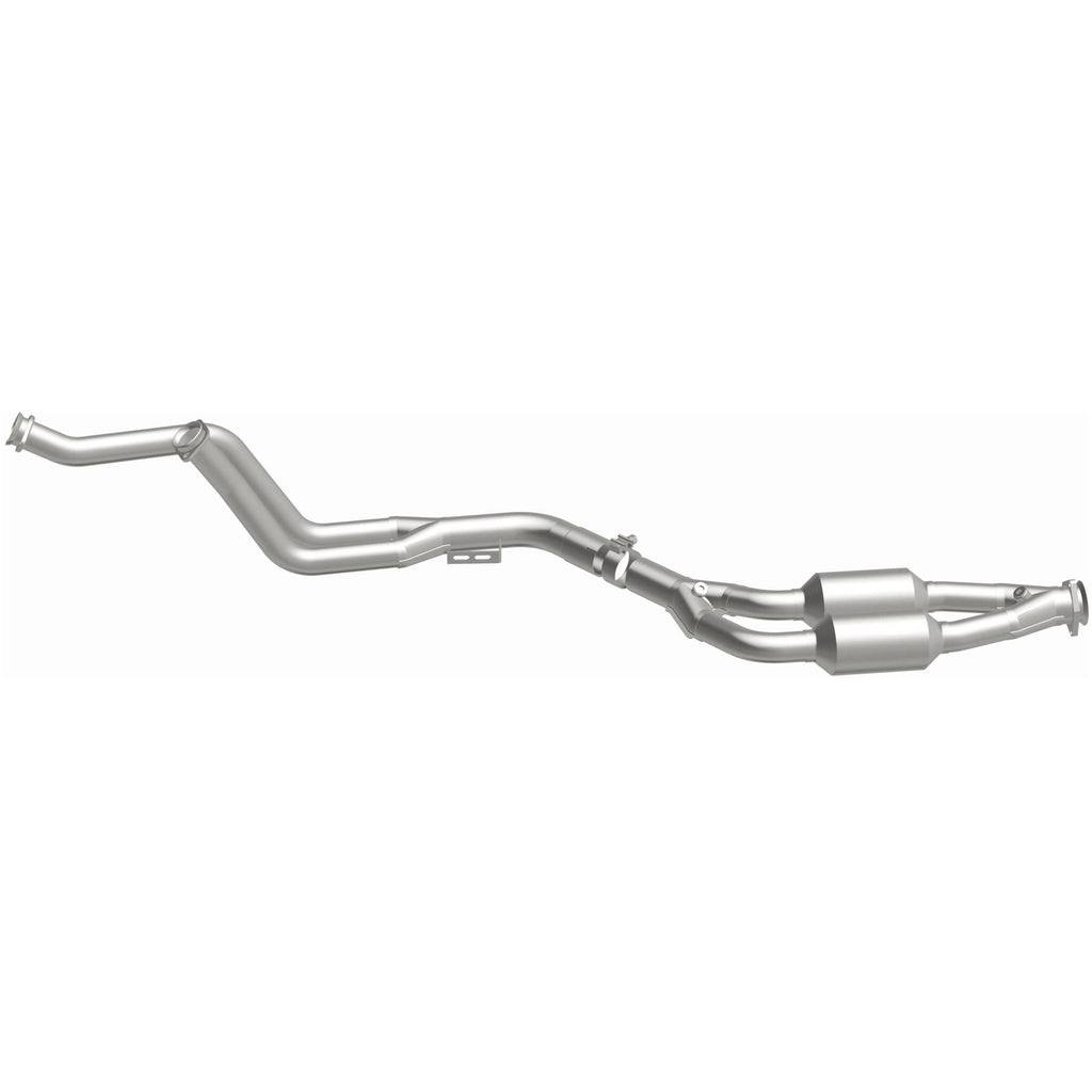 MagnaFlow Exhaust Products 23580 HM Grade Direct-Fit Catalytic Converter for Select Mercedes-Benz C280, Mercedes-Benz C36 AMG