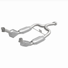 Load image into Gallery viewer, MagnaFlow Exhaust Products 441108 California CARB Direct-Fit Catalytic Converter for Select Ford Mustang